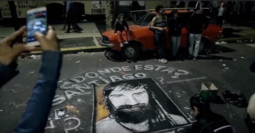 El documental “El Camino de Santiago” se estrena en Ramallo. En una actividad organizada por la Fundación Rumbos, y auspiciada por la Municipalidad de Ramallo, se proyectará este sábado 24, desde las 20 horas, en el Centro de Comercio de Ramallo. La entrada es libre y gratuita, pero habrá cupo limitado.