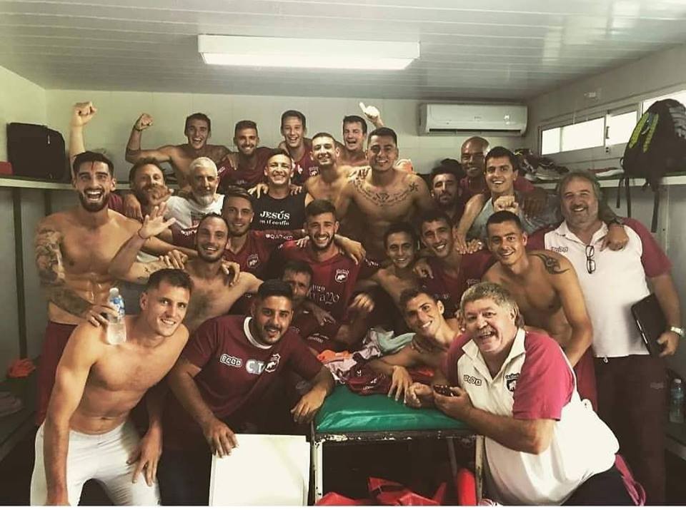 Defensores igualó 2 a 2 con Unión en Sunchales y se colocó una vez más entre los 5 mejores equipos del Federal A. Ahora buscará el ascenso a la B Nacional.
