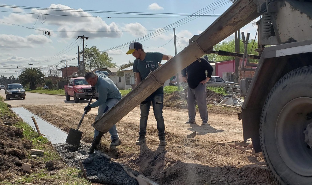 La Municipalidad de Ramallo viene realizando 14 obras de manera simultánea, en todas las localidades del partido y con mano de obra municipal. Algo inédito para la historia.