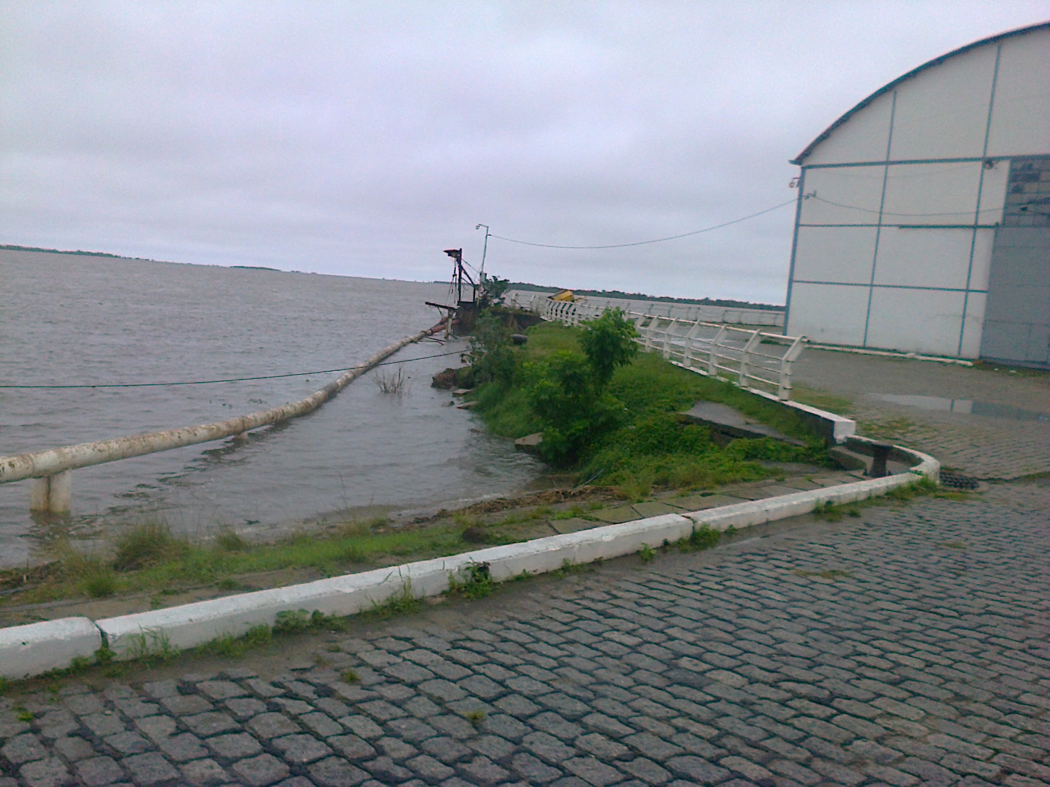 Prefectura Ramallo informó sobre la situación hídrica del Rio Paraná, actualmente la altura de Ramallo se encuentra en “etapa de alerta”, con un registro de 3,67 metros, teniendo como registro de alerta los 3,5 metros.