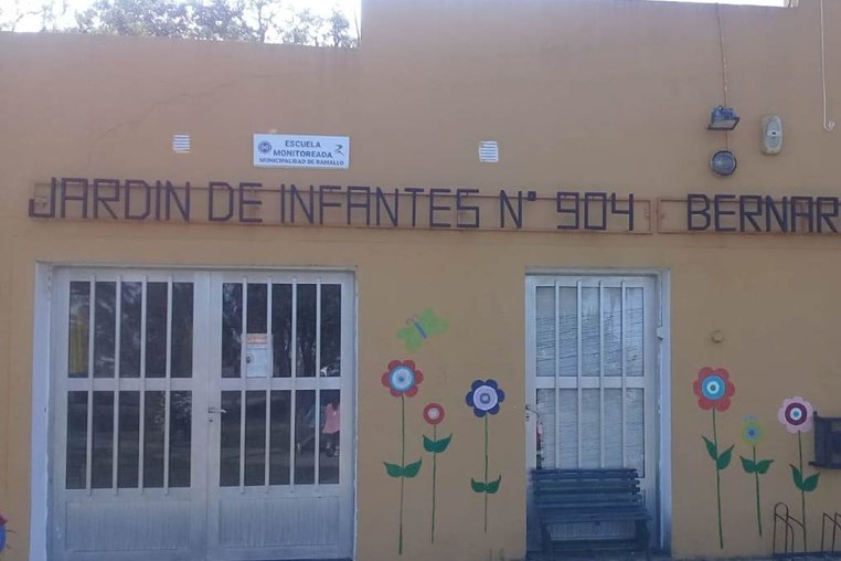 El programa “Escuelas Protegidas” sumó un nuevo establecimiento. Esta vez fue el turno del Jardín de Infantes N° 904 “Bernardo Obligado” de la localidad de El Paraíso.
