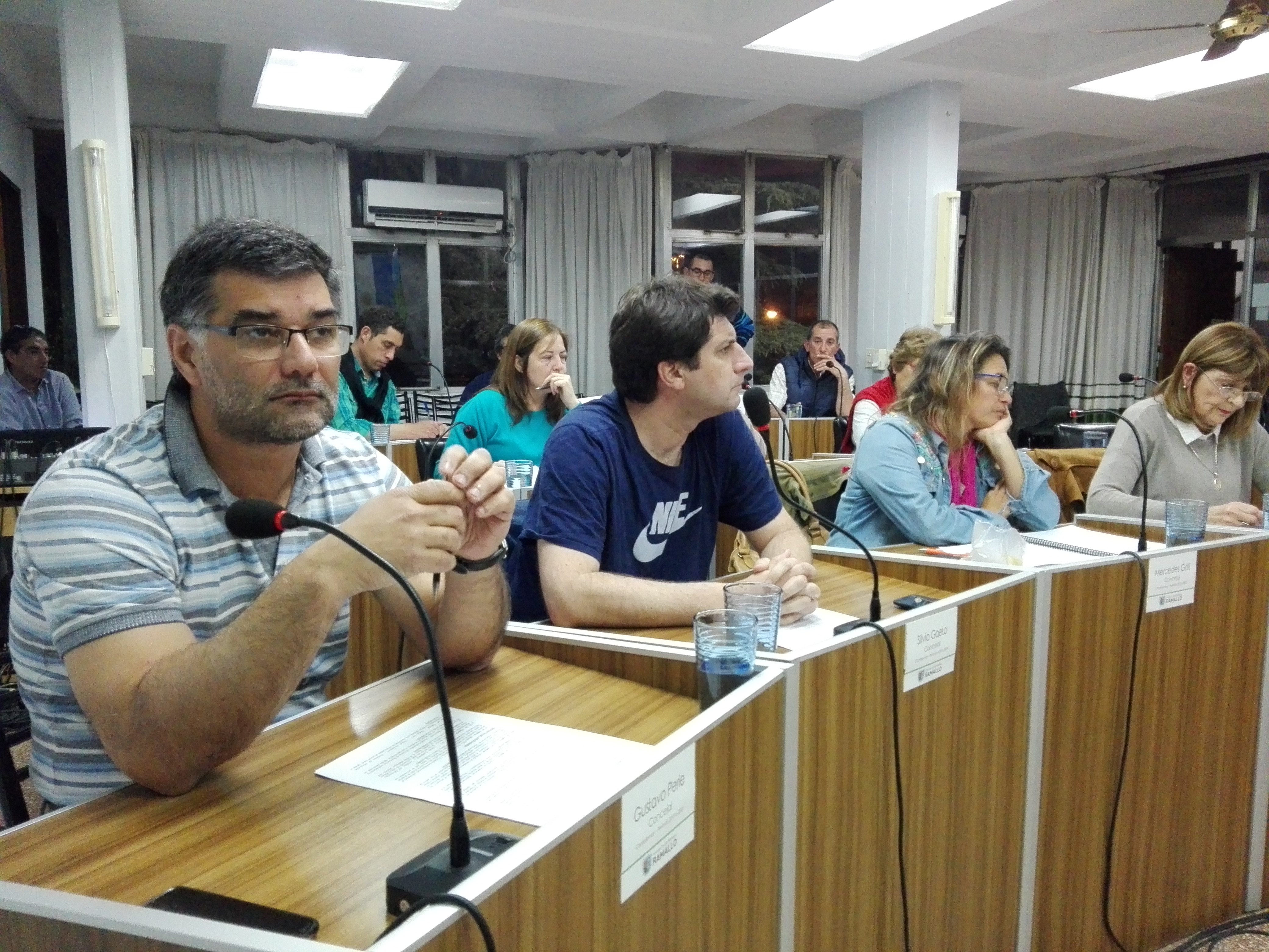A partir de la aprobación de la Resolución 2261/18, el Concejo Deliberante de Ramallo adhirió a la Ley de Cupo Laboral Trans, por lo que la Municipalidad de deberá contar entre su personal un mínimo del 1 % de la totalidad de su personal a personas travestis, transexuales y transgénero.