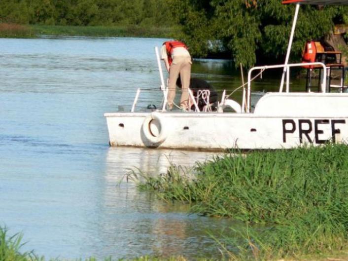 Prefectura Naval fue alertada este jueves 1 de agosto por un accidente en el Río Paraná. Una embarcación, tipo kayak, se dio una vuelta campana, con dos tripulantes a bordo, de los cuales uno se encuentra desaparecido.