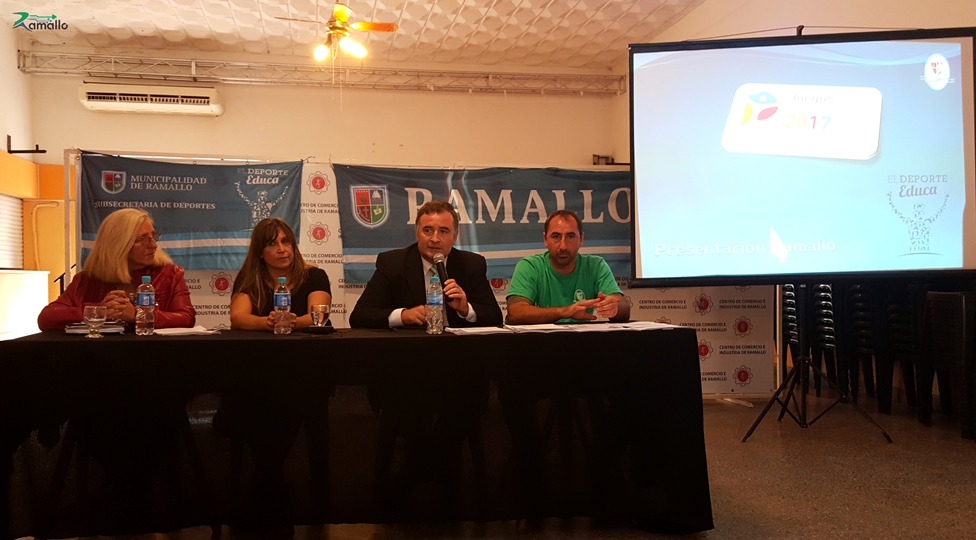 El Municipio de Ramallo desde el año pasando viene acompañando a cada institución deportiva con gran compromiso para que los jóvenes y los adultos mayores tengan la posibilidad de participar de los Juegos Bonaerenses con más recursos.