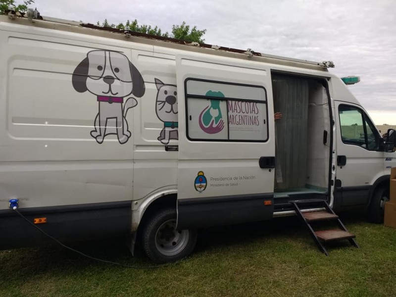 Llegó a Ramallo el “Programa nacional de tenencia responsable y sanidad de perros y gatos”, dependiente del Ministerio de Salud de la Nación. La iniciativa comprende en las castraciones para perros y gatos, de manera gratuita.