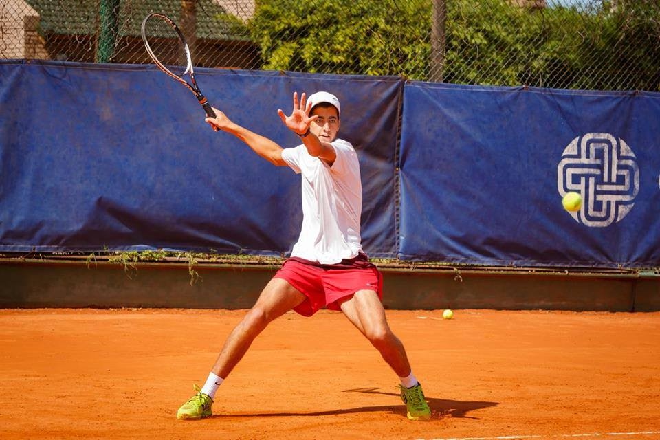 Tomás Farjat, obtuvo la Medalla de Plata en Dobles Mixtos en los “XI Juegos Suramericanos Cochabamba 2018” llevado a cabo en Bolivia. Por tal motivo, recibió un reconocimiento por parte del Intendente Mauro Poletti y el subsecretario de Deportes, Marcelo Verón.