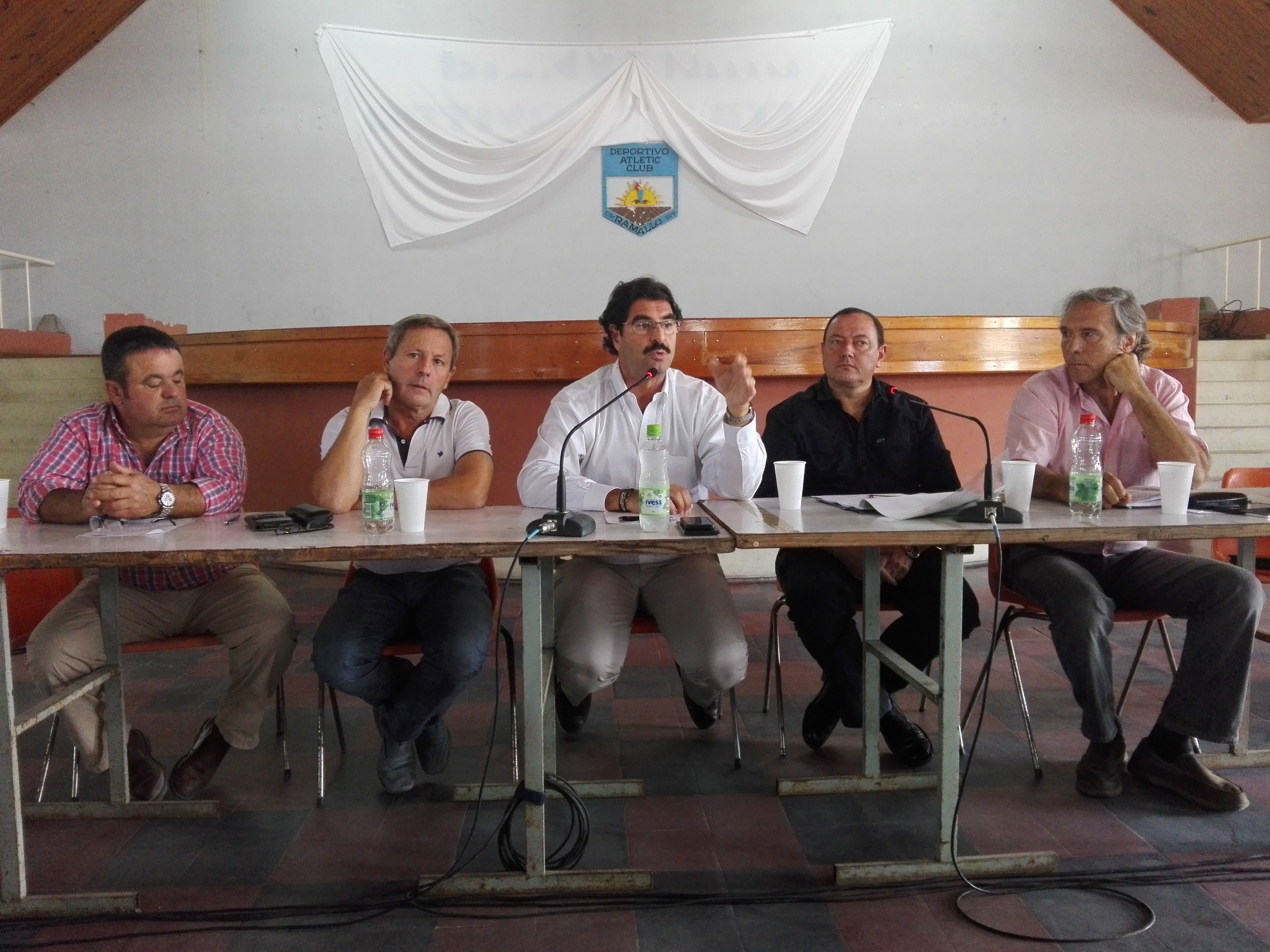 El ministro de Agroindustria de la provincia de Buenos Aires, Leonardo Sarquís, visitó Ramallo para reunirse con productores agropecuarios de la zona ante la declaración de la Emergencia Agropecuaria.