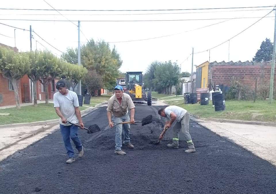 La mayoría de los gremios municipales aceptaron la propuesta de un incremento en dos cuotas del 15 % y 11 % a efectivizarse con los sueldos de abril y julio respectivamente. Además cerraron un incremento del 0, 5% por año de antigüedad no retroactivo (a aquellos agentes que perciban el 2 % mensual hasta alcanzar el 2,5 %) a efectivizarse en dos cuotas iguales con los salarios de abril y julio.