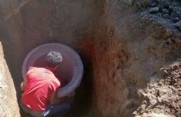 Continúan las obras de agua potable y cloacas en el Barrio Laguna Paiva
