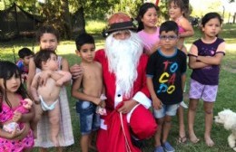 Colecta de caramelos para Papá Noel bombero