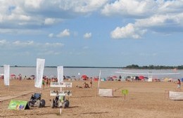 Torneo de Beach Voley en la playa de Ramallo