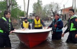 Bomberos de Ramallo ayudaron a inundados en el Conurbano