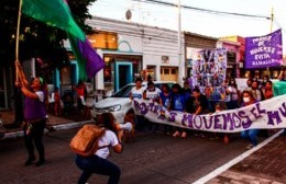 Mujeres marcharon por el Día de la Eliminación de la Violencia por Razones de Género