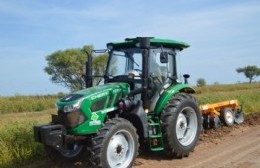 Nuevo tractor para caminos rurales