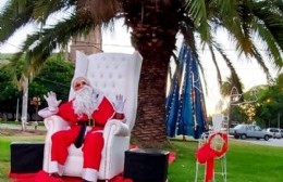Papá Noel visitó las localidades y llevó alegría a los niños