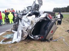 El Peugeot qued� pr�cticamente irreconocible.