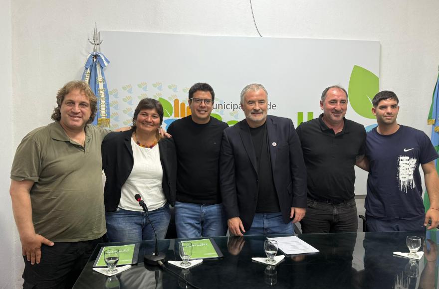 Además, estuvieron presentes Marcos Ciani, Marcelo Verón y Matías Siciliano.
