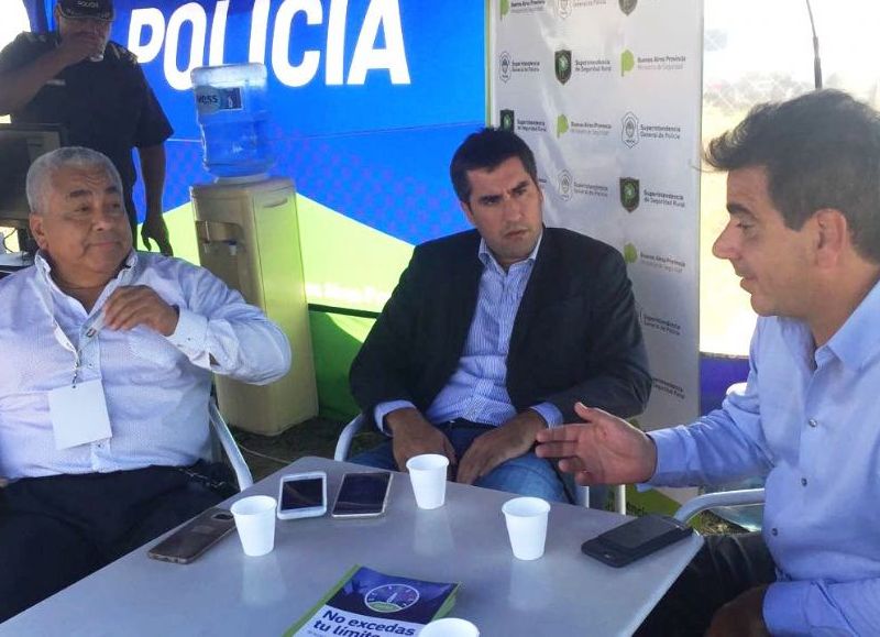 Cecilio Salazar junto a Cristian Ritondo y Manuel Mosca.