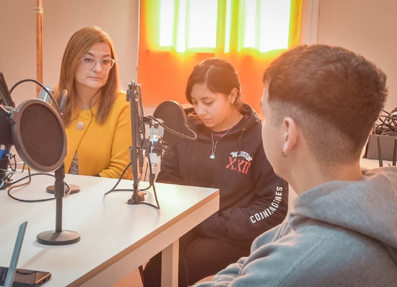 Este miércoles la ministra de las Mujeres, Políticas de Género y Diversidad de la provincia de Buenos Aires, Estela Díaz visitó Ramallo.