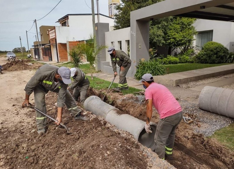 Colocación de tubos de desagüe.