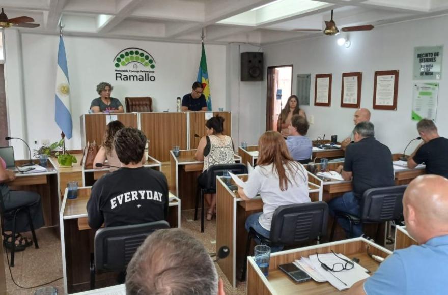 Autoridades del Hospital Gomendio expusieron en el Concejo Deliberante