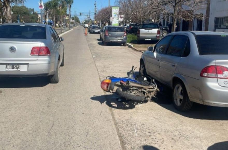 La moto era guiada por un hombre de 34 años.