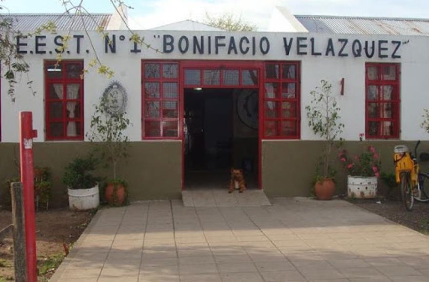 Estudiantes de 6.º y 7.º año de la EES Técnica N.º 1 “Bonifacio Velázquez” participaron del programa Puente.