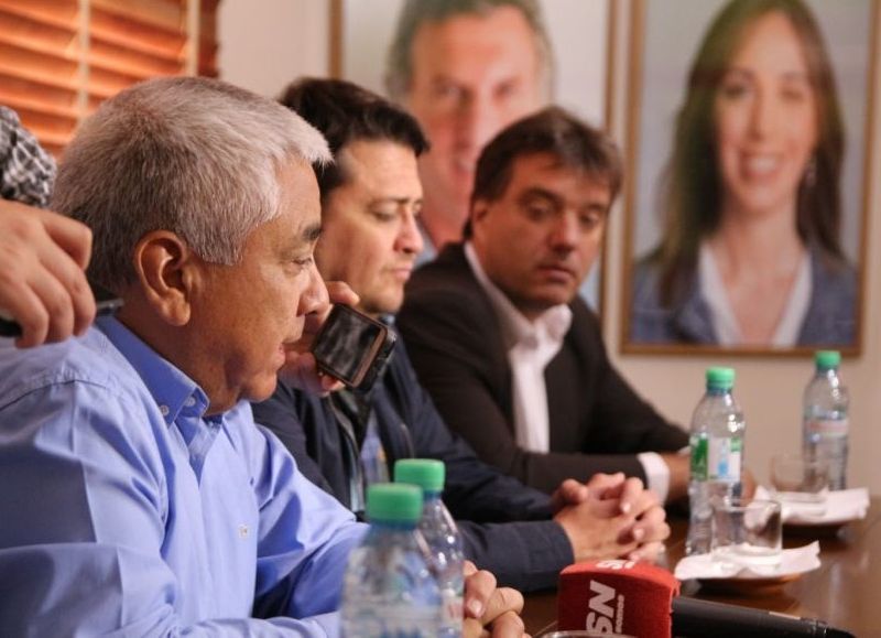 El intendente Cecilio Salazar participó de las reuniones.