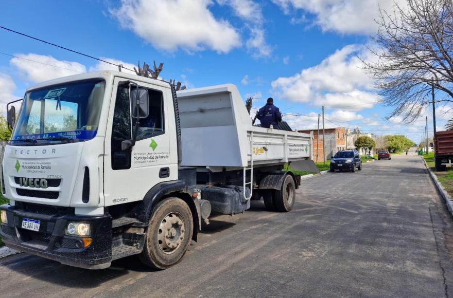 La Municipalidad de Ramallo asistió a 40 familias que sufrieron las consecuencias del temporal. 