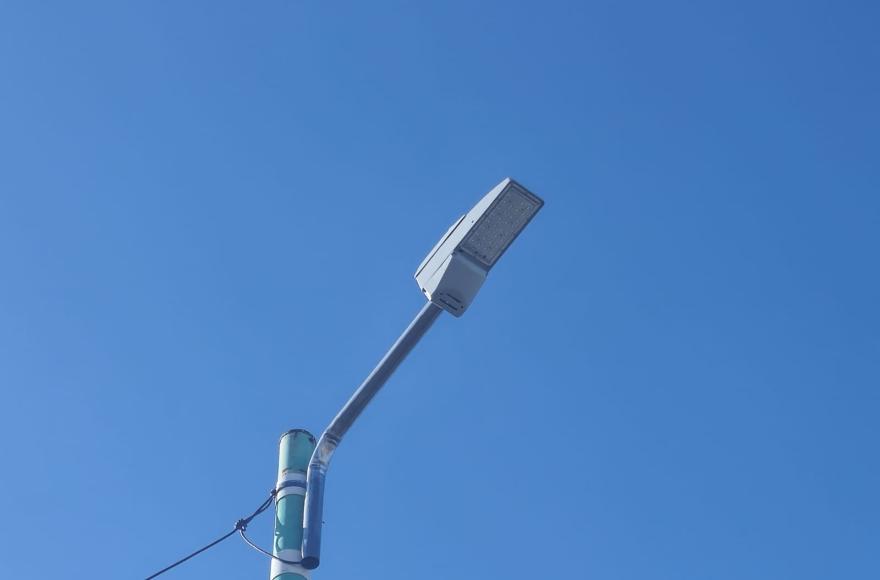 La Municipalidad de Ramallo continúa con la instalación de luminarias LED.
