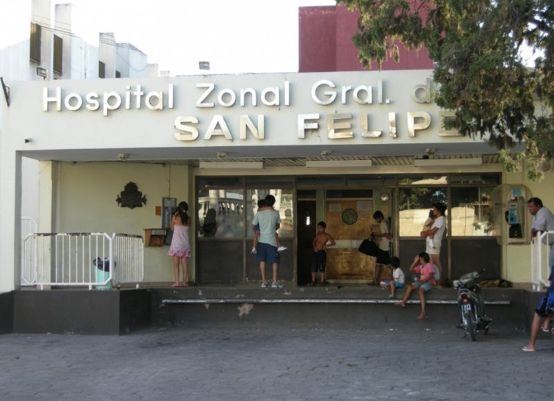 La víctima terminó en el Hospital de San Nicolás.