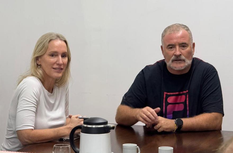 El intendente se reunió con Paula Traverso para coordinar las acciones.