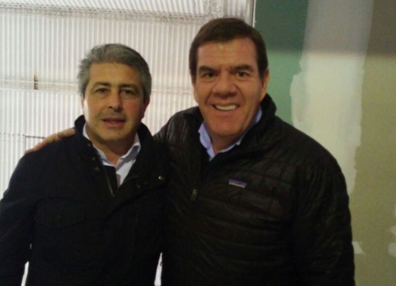 Guillermo Montenegro, actual candidato a diputado provincial por Cambiemos, visitó las oficinas de la Agencia Municipal de Seguridad junto al intendente Javier Martínez y al secretario de Seguridad, Karim Dib.