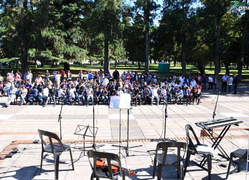 Se realiza desde 2014 en el cierre de los talleres anuales de los alumnos.