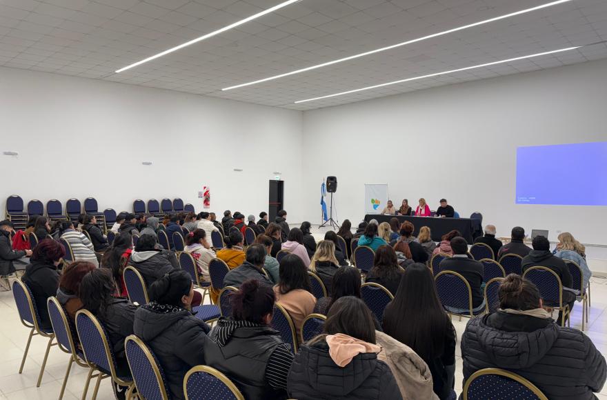 Gran concurrencia al taller.