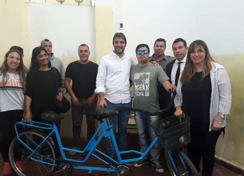 La entrega de la bicicleta adaptada fue en la Unidad 3, dependiente del Servicio Penitenciario Bonaerense