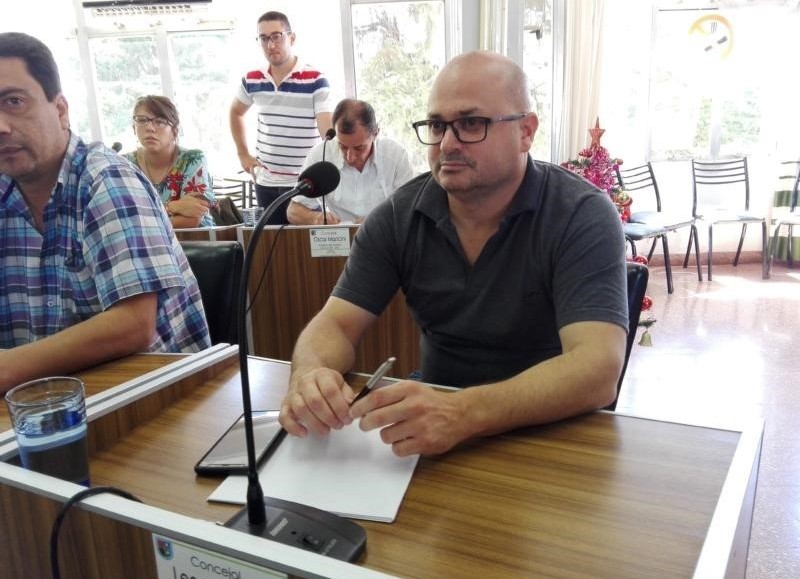 Revés para el proyecto de Leandro Torri.