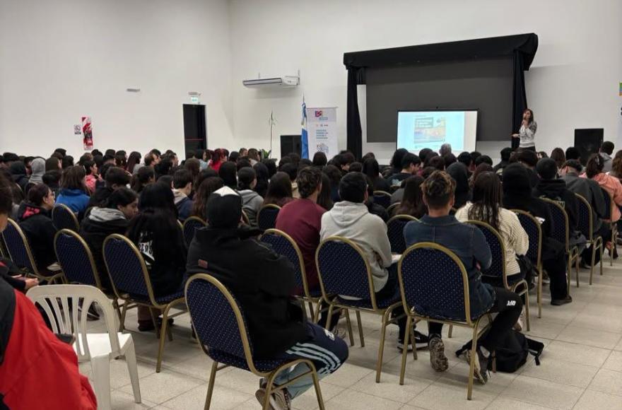 Más de 190 vecinos se capacitaron en buenas prácticas de manipulación de alimentos