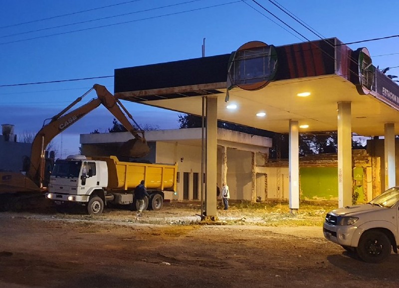 Por ahora, las tareas en la estación de servicio están paralizadas.