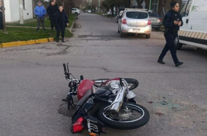 Dos personas resultaron heridas en un choque en el centro