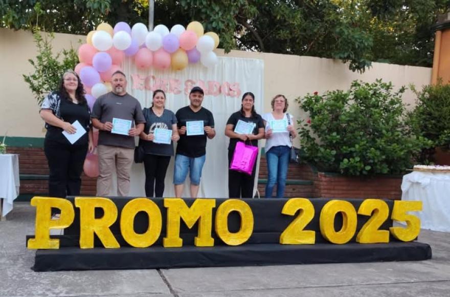 Durante el acto, los estudiantes recibieron sus certificados.