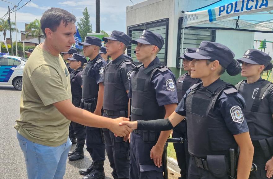 La ciudad recibió 12 cadetes.