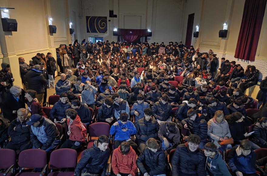 La entrega fue en un Auditorio Libertador repleto.