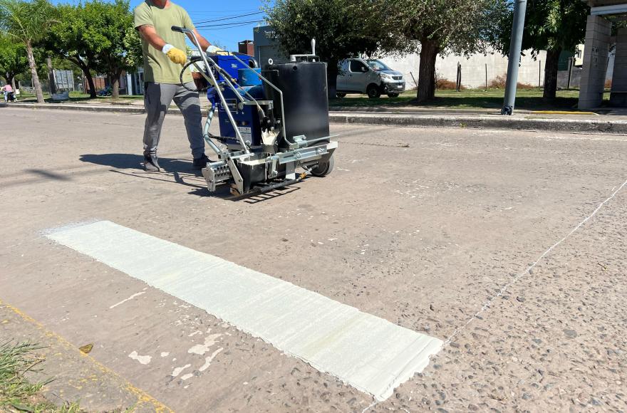 Se utiliza es una ThermoLazer 200TC.
