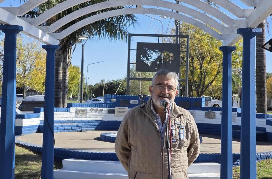 Sentido homenaje a Carlos Ángel “Cachito” González