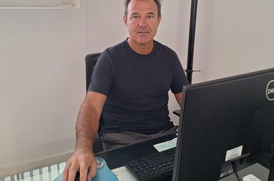 Diego Serra, actual gerente comercial de la empresa Personal Flow en Ramallo.