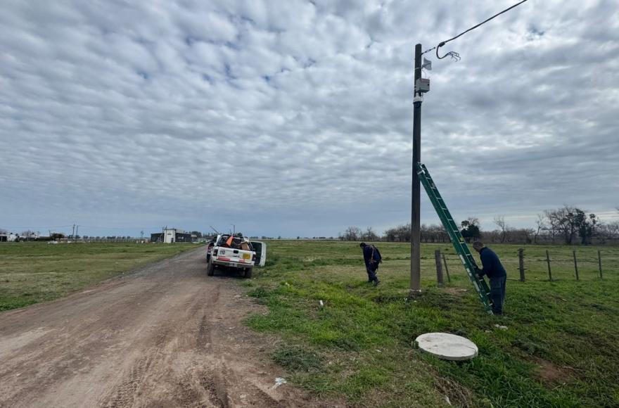 La Municipalidad de Ramallo instaló 10 domos inteligentes 360° en la localidad de Pérez Millán.