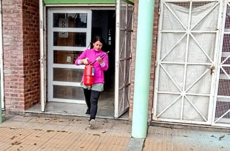 Desde Defensa Civil de Ramallo continúa con la formación comunitaria en materia de prevención. 