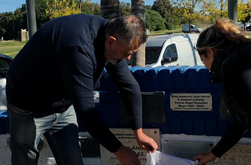Sentido homenaje a Carlos Ángel “Cachito” González