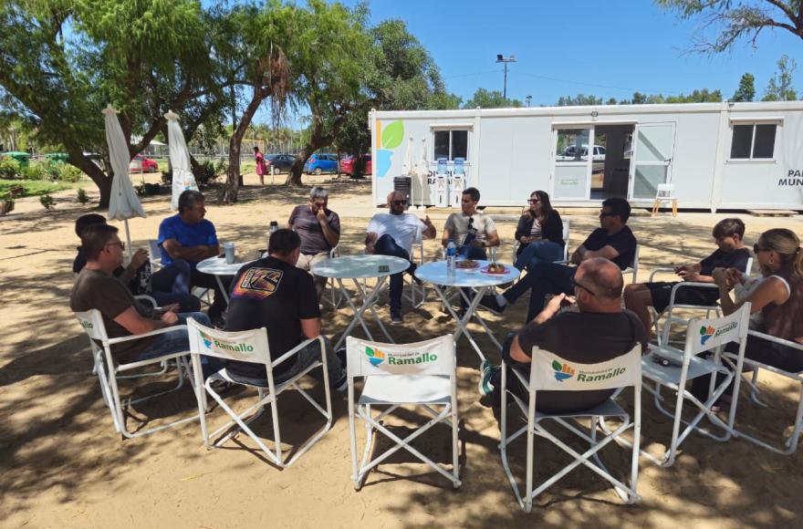 Cardozo estuvo aocmpañado el presidente de la Federación Universitaria Argentina y el director de Competencias.
